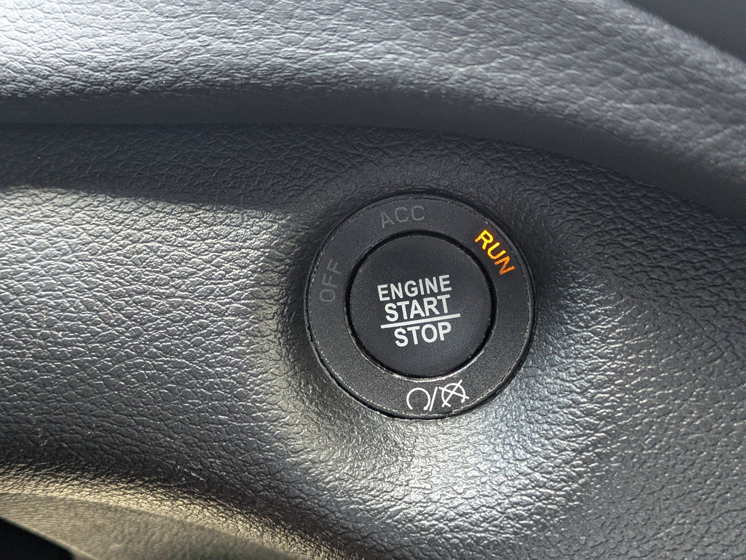 Used 2023 Jeep Cherokee Altitude Lux image 29