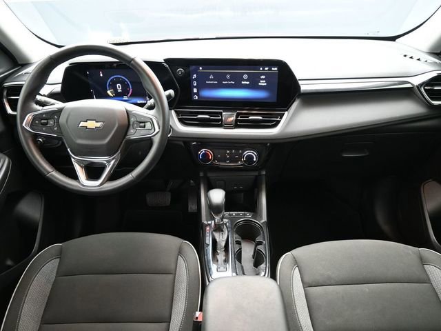 Used 2025 Chevrolet TrailBlazer LT w/ LT Cold Weather Package image 26