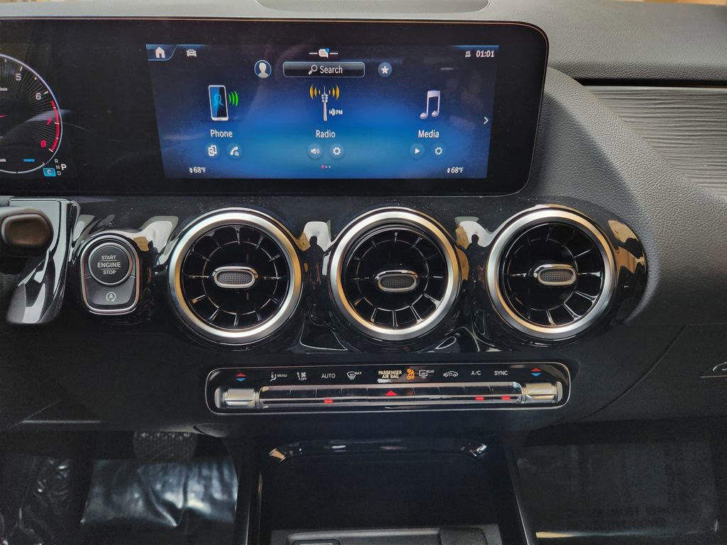 Certified 2026 Mercedes-Benz GLA 250 4MATIC image 16