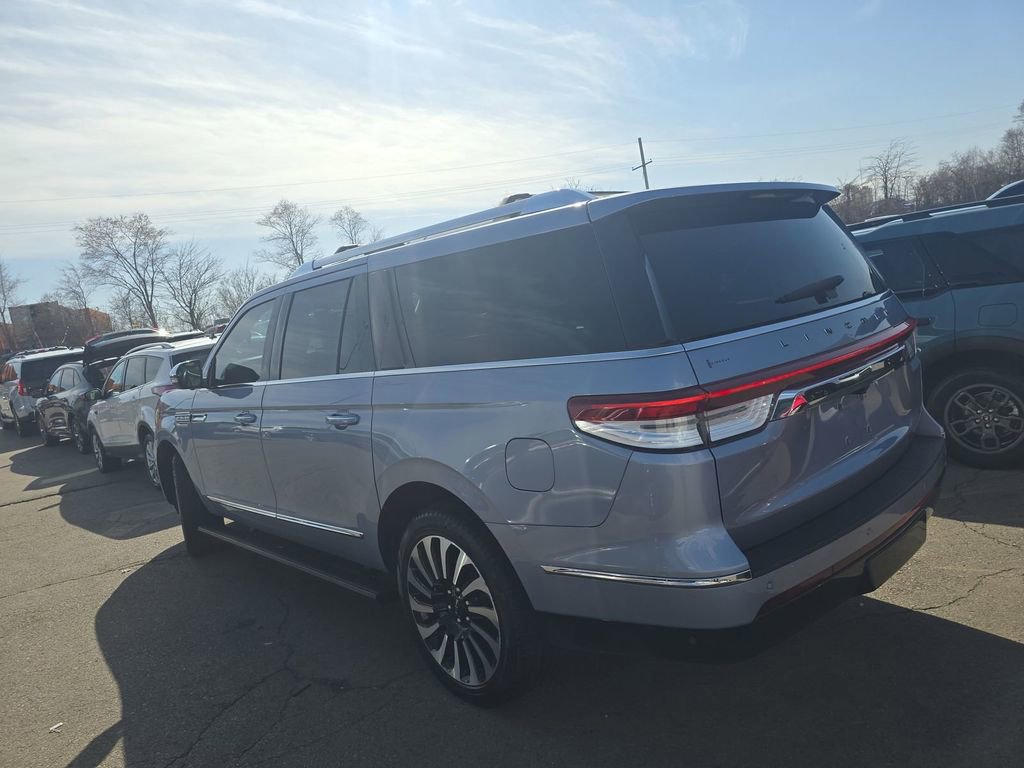 Used 2023 Lincoln Navigator L Black Label image 6