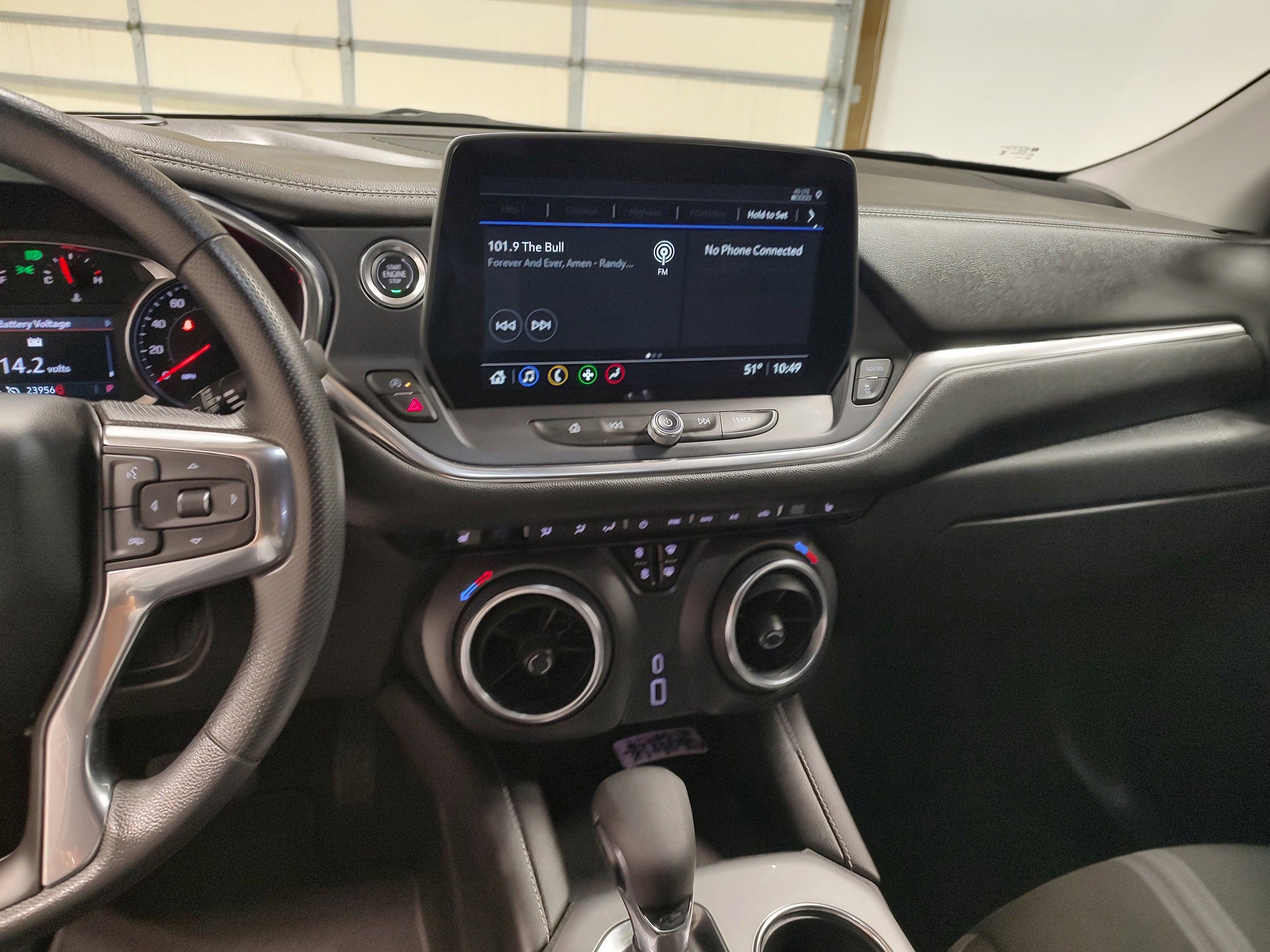 Used 2025 Chevrolet Blazer LT image 7