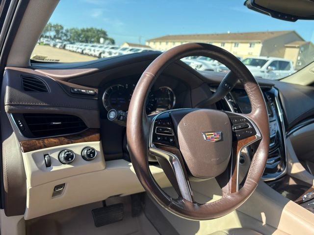 Used 2016 Cadillac Escalade ESV Premium AWD/4WD image 14