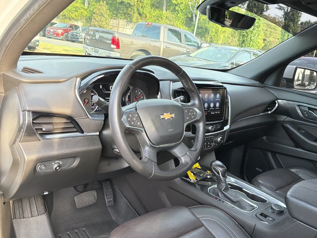 Used 2022 Chevrolet Traverse High Country FWD image 10