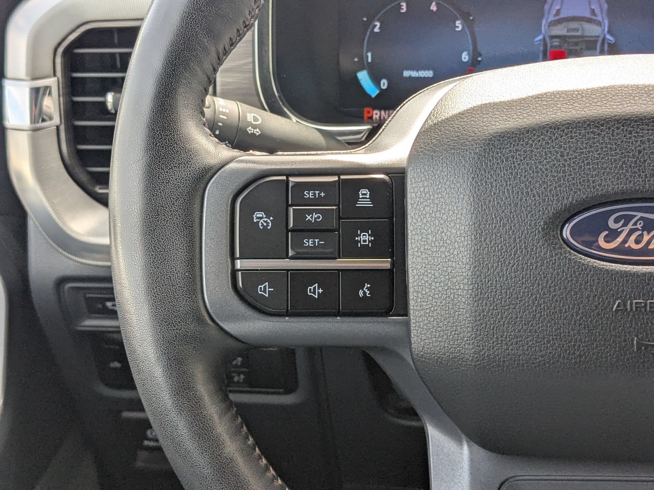 Certified 2024 Ford F150 Lariat w/ Tow/Haul Package AWD/4WD image 20