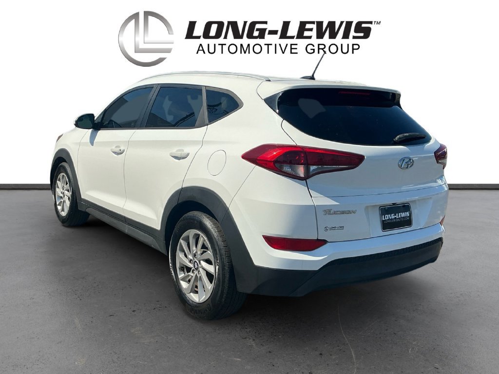 Used 2016 Hyundai Tucson SE w/ Option Group 02 FWD image 4