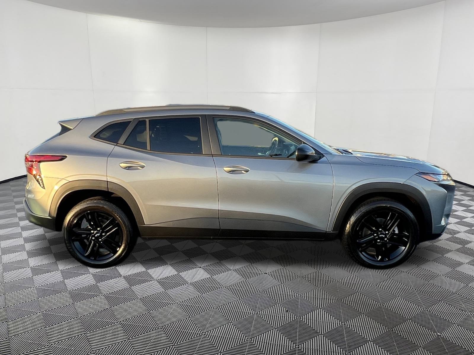 New 2026 Chevrolet Trax ACTIV w/ Driver Confidence Package image 7