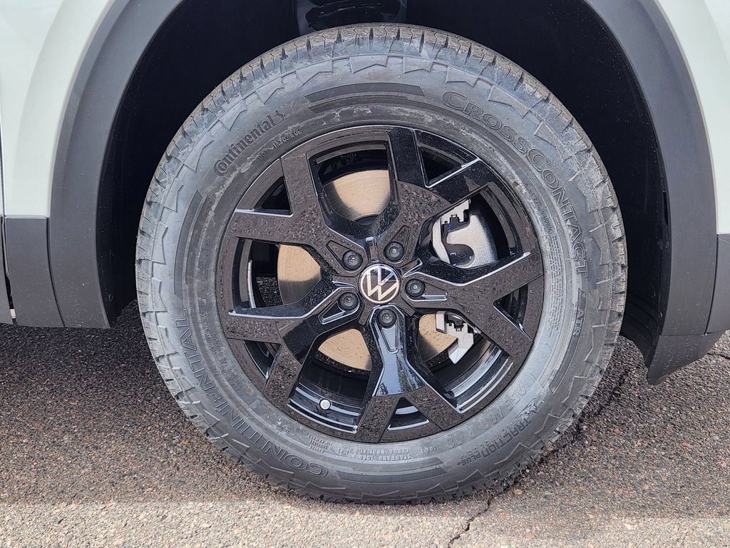 New 2026 Volkswagen Atlas Peak Edition AWD/4WD image 16