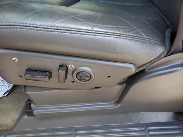 Used 2003 GMC Sierra 3500 SLE AWD/4WD image 18