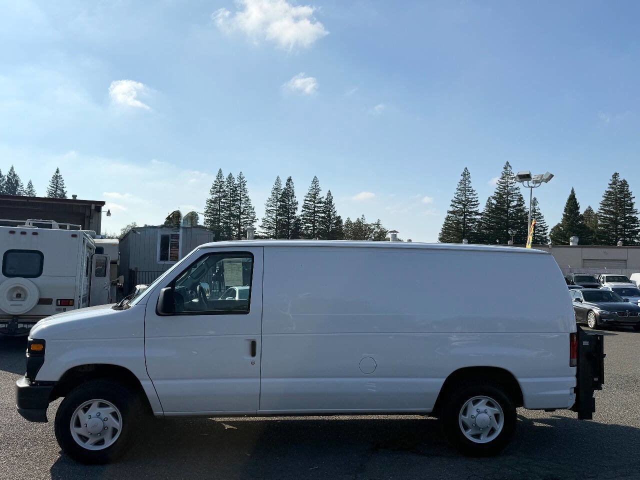 Used 2009 Ford E-150 and Econoline 150 RWD image 5