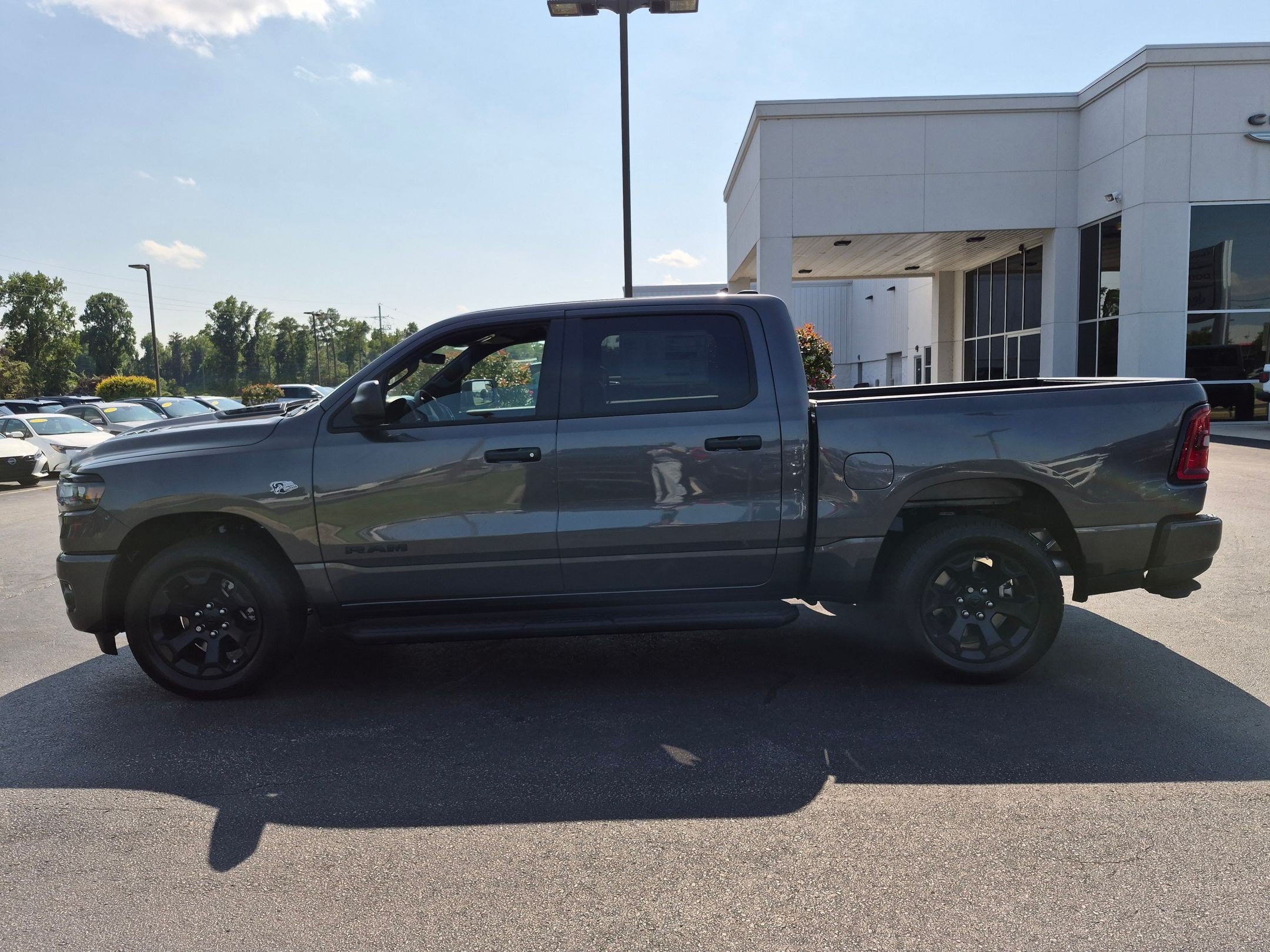 New 2026 RAM 1500 Express AWD/4WD image 8