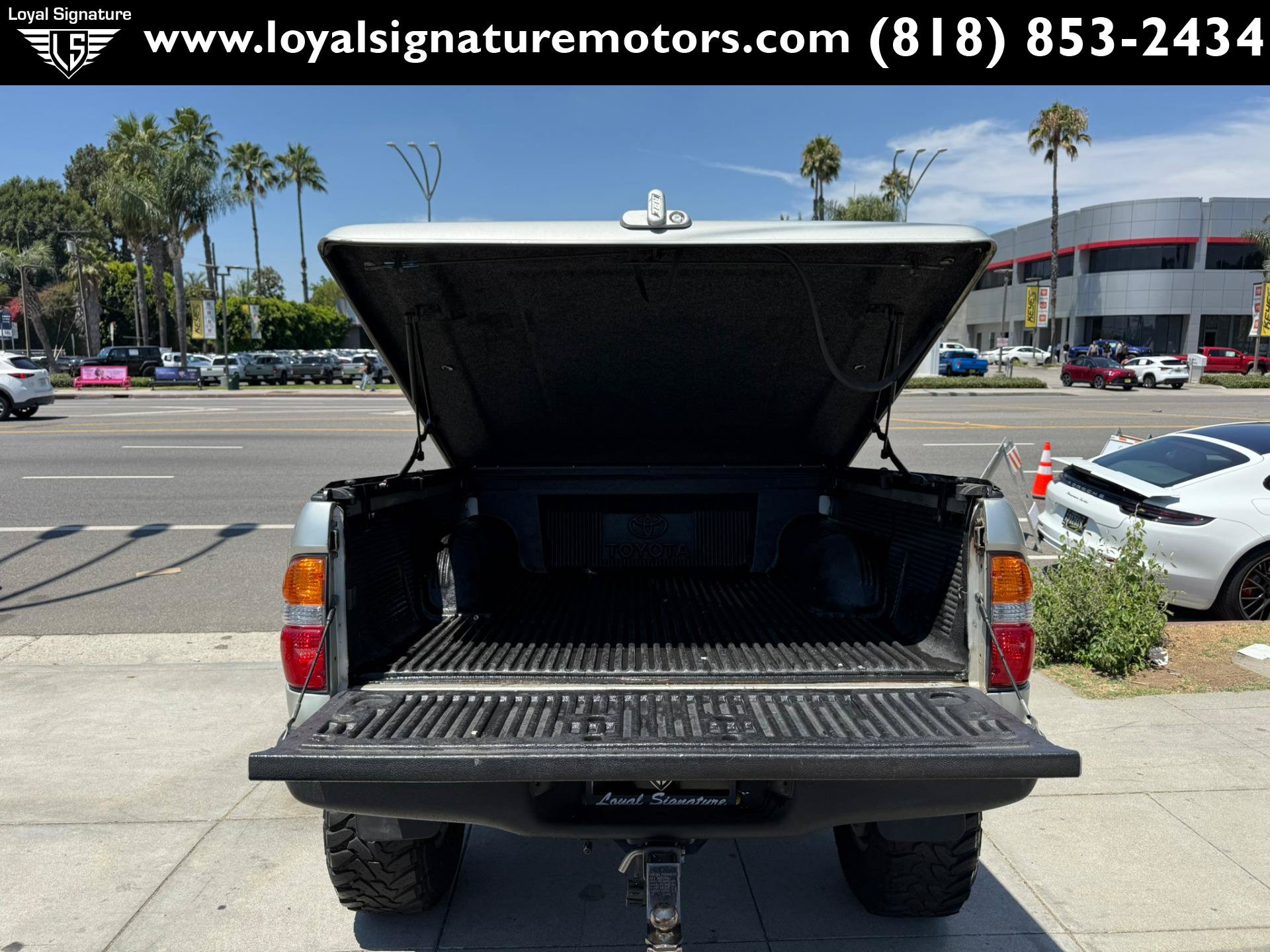 Used 2001 Toyota Tacoma PreRunner RWD image 8
