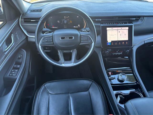 Used 2022 Jeep Grand Cherokee L Limited image 15