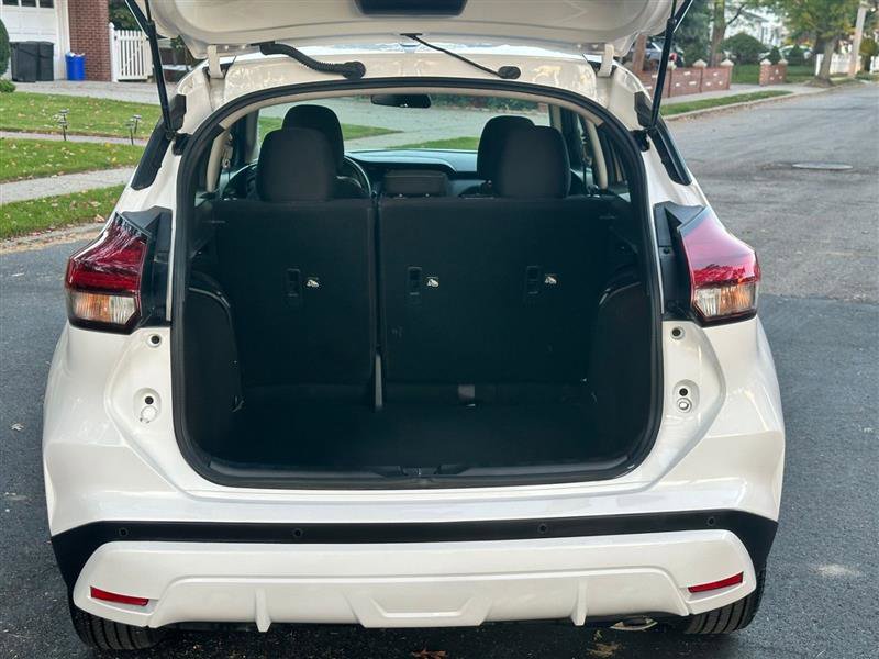 Used 2022 Nissan Kicks S FWD image 16