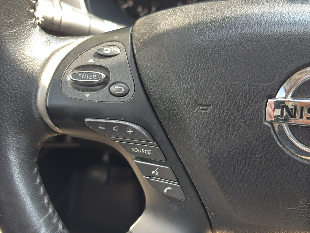 Used 2018 Nissan Pathfinder Platinum AWD/4WD image 19