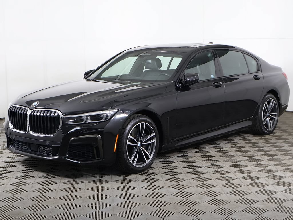 Used 2021 BMW 750i xDrive w/ M Sport Package AWD/4WD image 13