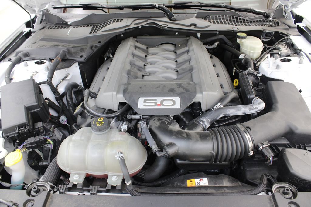 Used 2017 Ford Mustang GT Premium RWD image 30