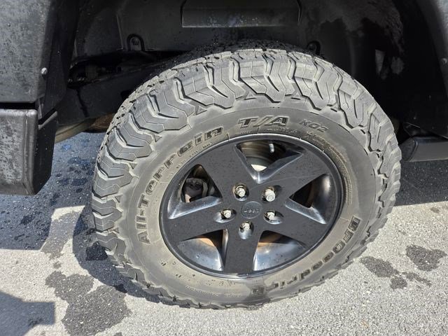 Used 2017 Jeep Wrangler Unlimited Sport image 26