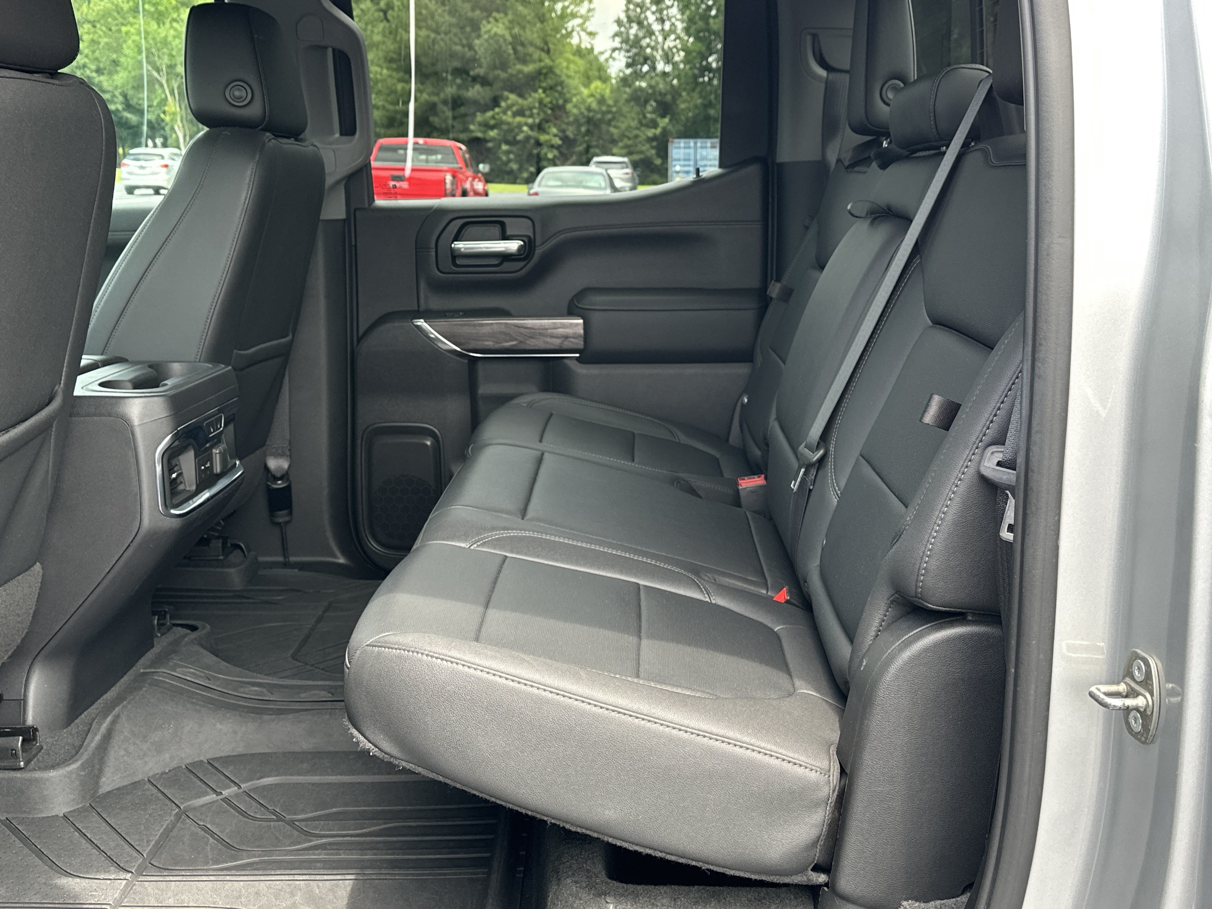 Used 2021 Chevrolet Silverado 1500 LTZ w/ LTZ Premium Package AWD/4WD image 15