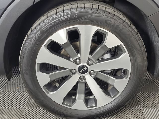 Used 2021 Kia Telluride EX w/ EX Premium Package AWD/4WD image 4