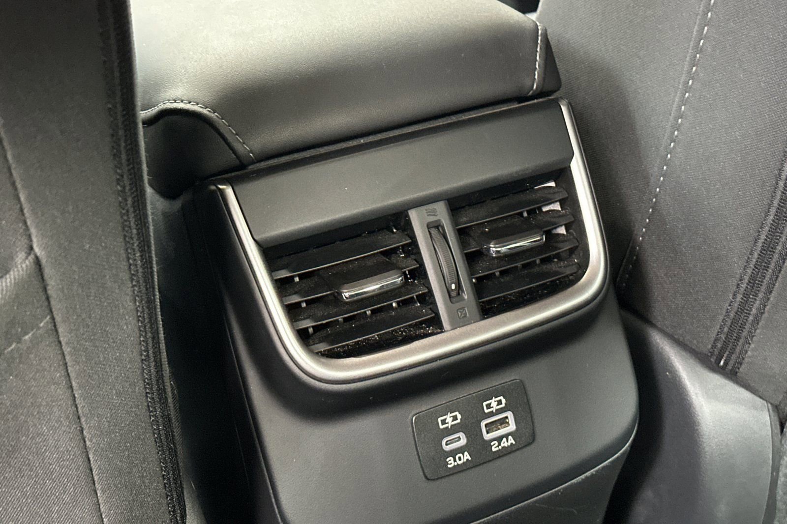 Used 2025 Subaru Legacy Premium AWD/4WD image 17