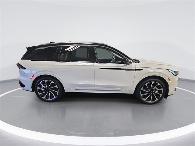 Used 2024 Lincoln Nautilus Black Label image 6