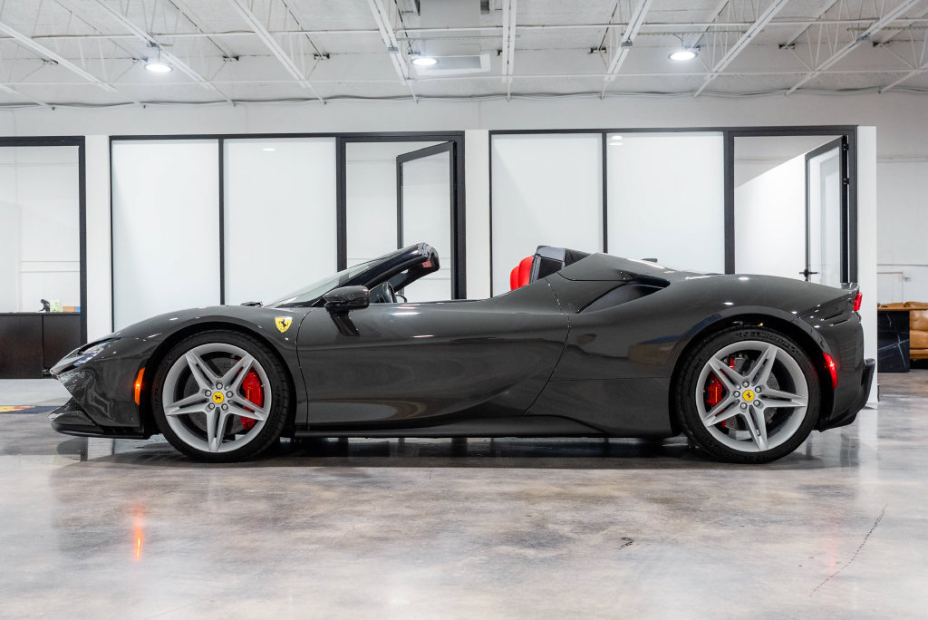 Used 2024 Ferrari SF90 Spider AWD/4WD image 84