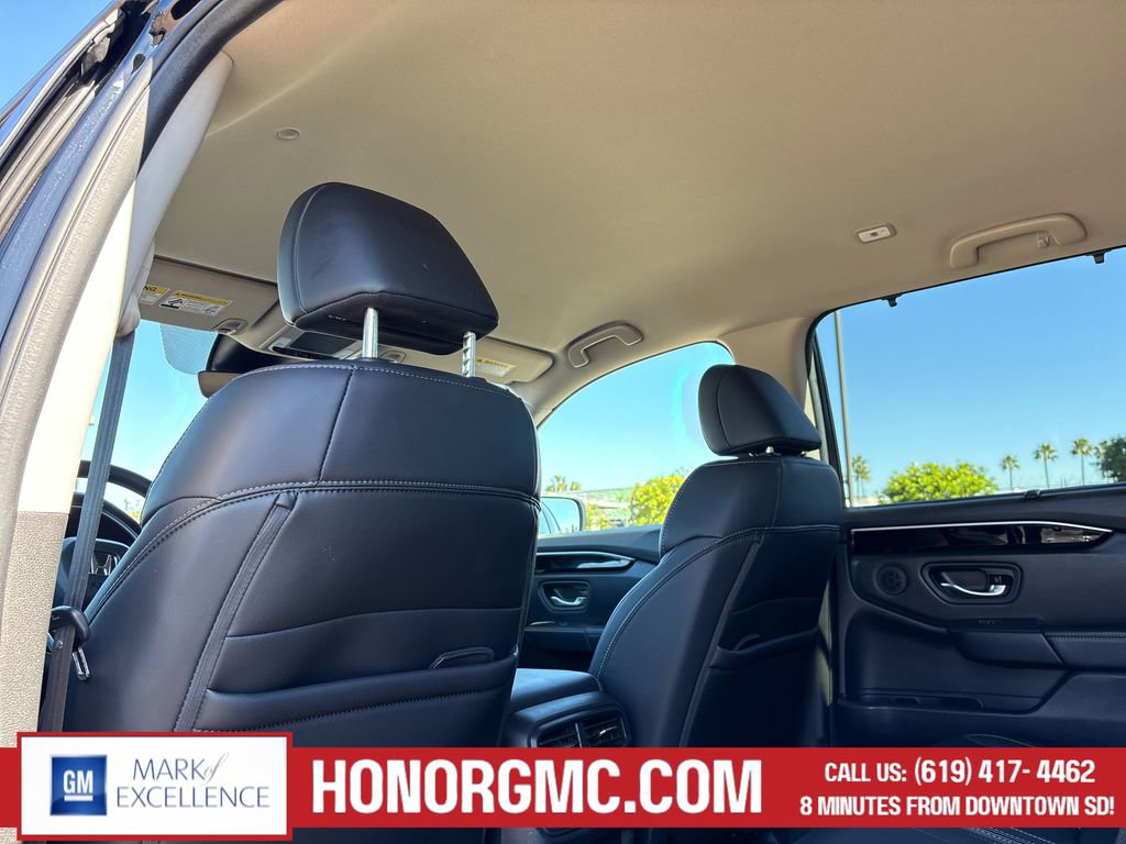 Used 2025 Honda Pilot EX-L image 17