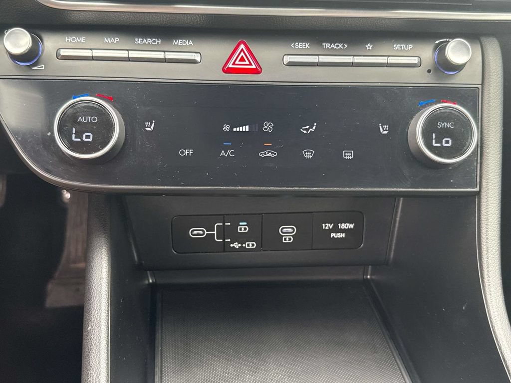 Used 2025 Hyundai Sonata SEL FWD image 18