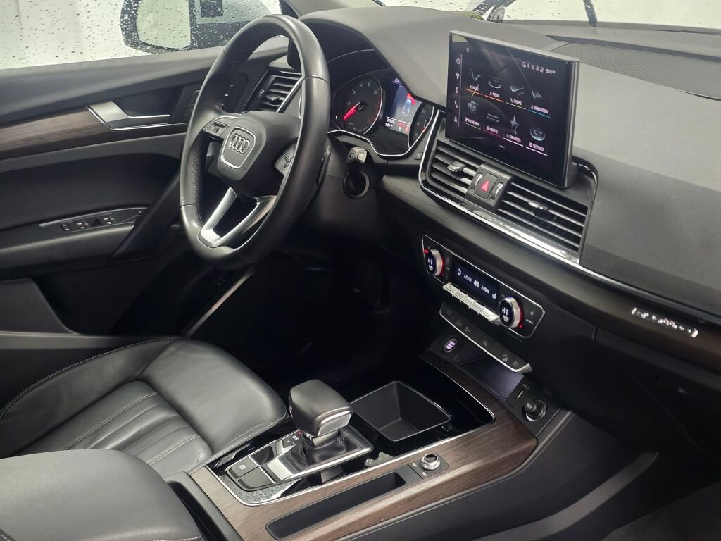 Used 2023 Audi Q5 2.0T Premium w/ Convenience Package image 29