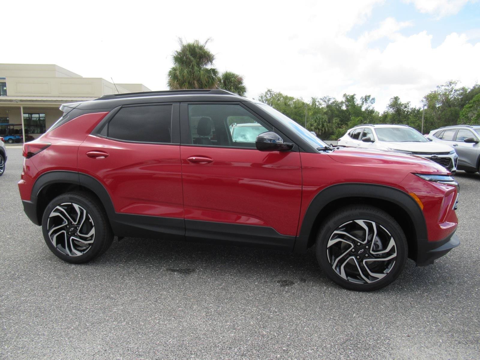 New 2026 Chevrolet TrailBlazer RS w/ Convenience Package AWD/4WD image 2