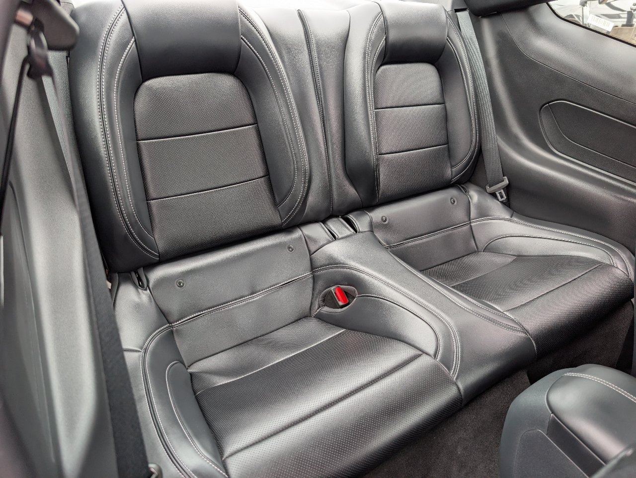 Used 2026 Ford Mustang Coupe RWD image 5
