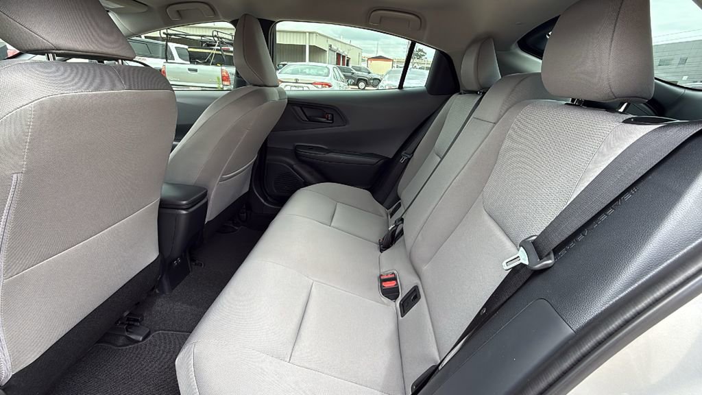 Certified 2026 Toyota Prius LE FWD image 15