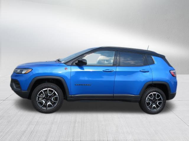 Used 2024 Jeep Compass Trailhawk image 5
