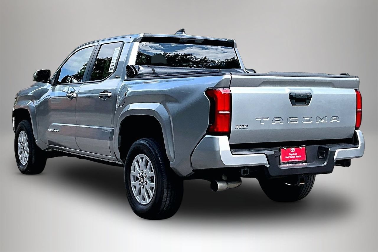 Used 2025 Toyota Tacoma SR5 RWD image 4