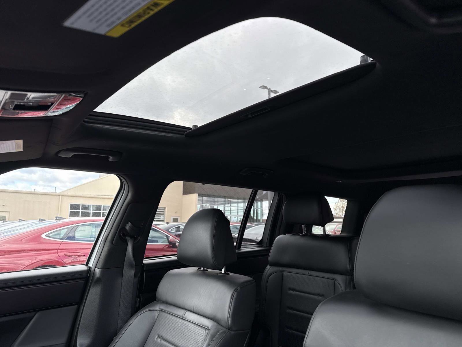 New 2025 Hyundai Santa Fe Calligraphy image 3