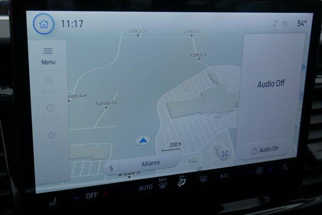 Used 2023 Ford Transit 350 XLT image 3