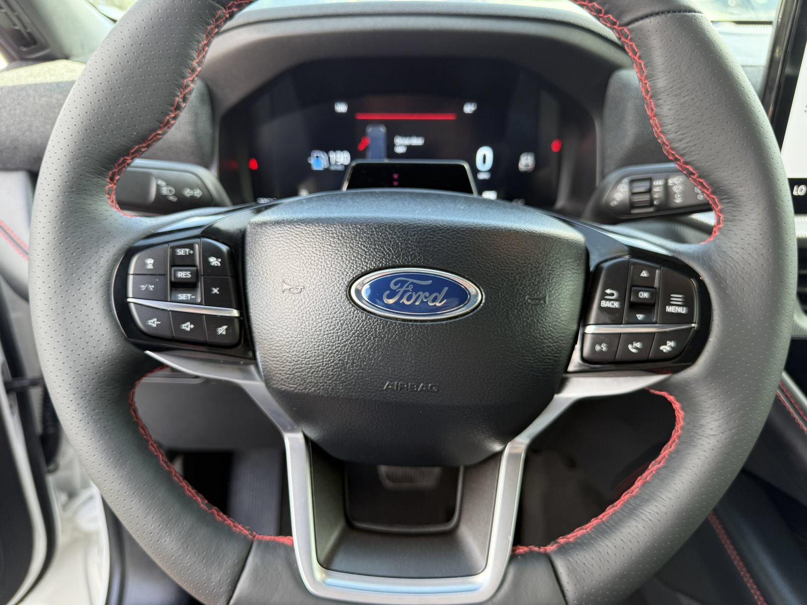 Used 2025 Ford Explorer ST-Line RWD image 38