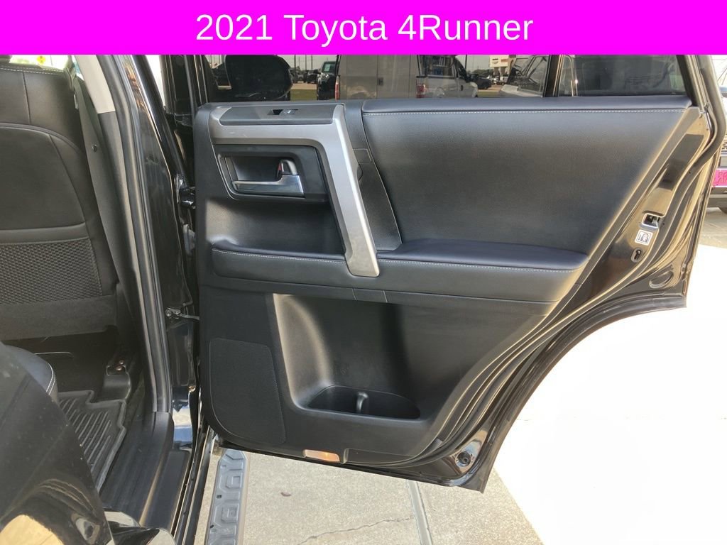 Used 2021 Toyota 4Runner SR5 Premium image 14