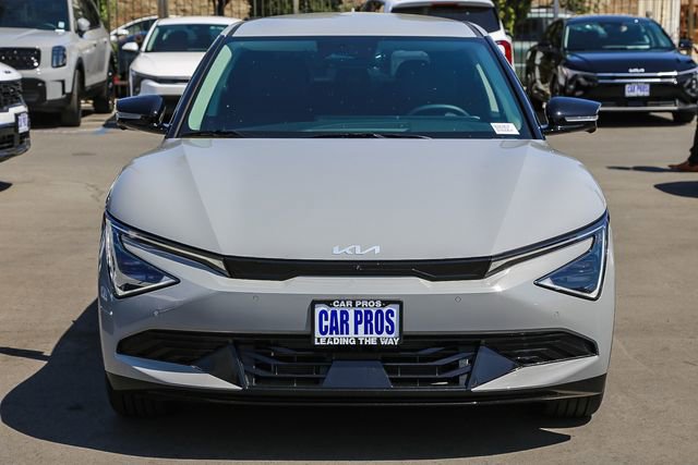 New 2025 Kia EV6 Wind image 3