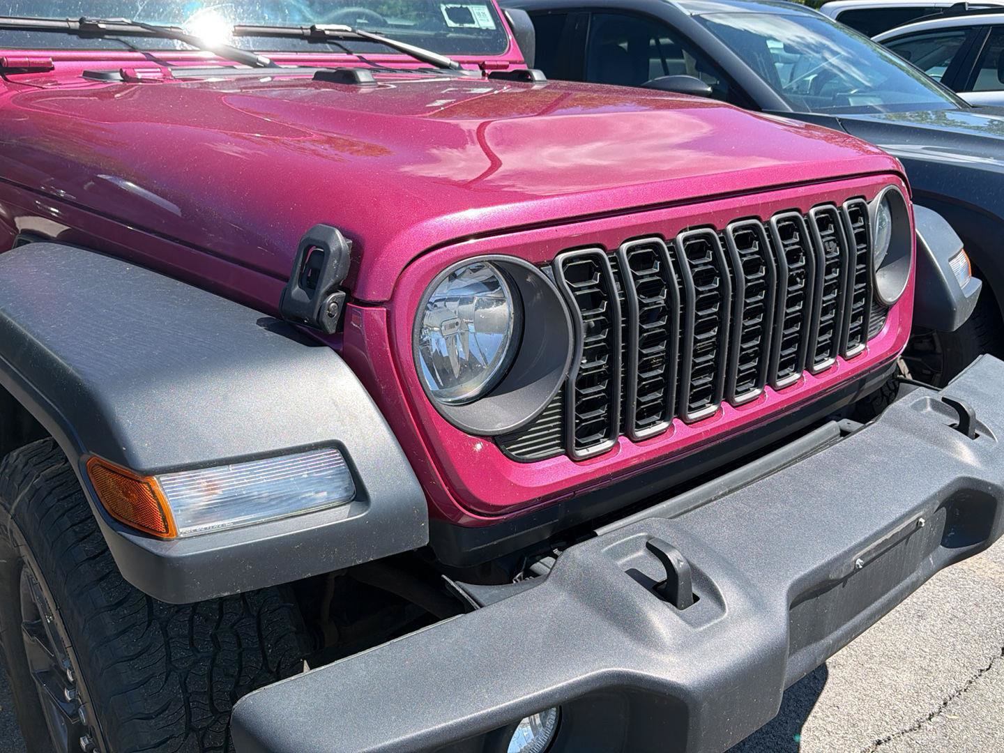 Used 2024 Jeep Wrangler Sport AWD/4WD image 92