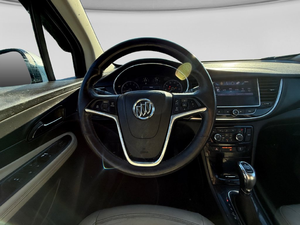 Used 2018 Buick Encore Essence FWD image 12