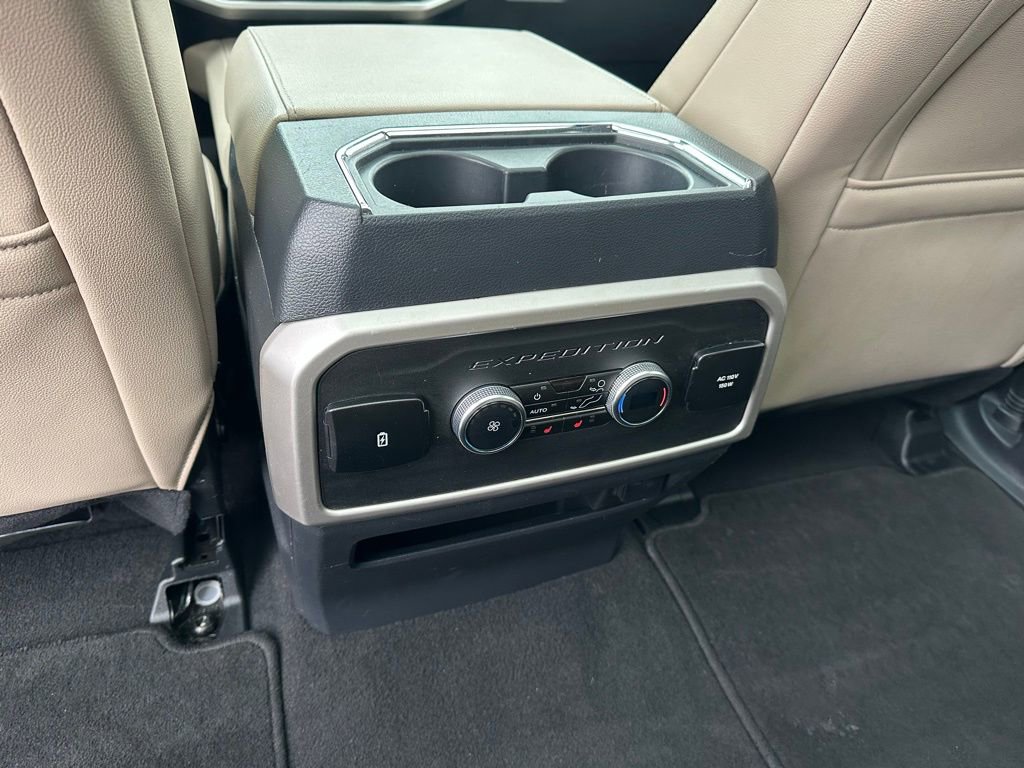 Used 2024 Ford Expedition Max Limited image 31