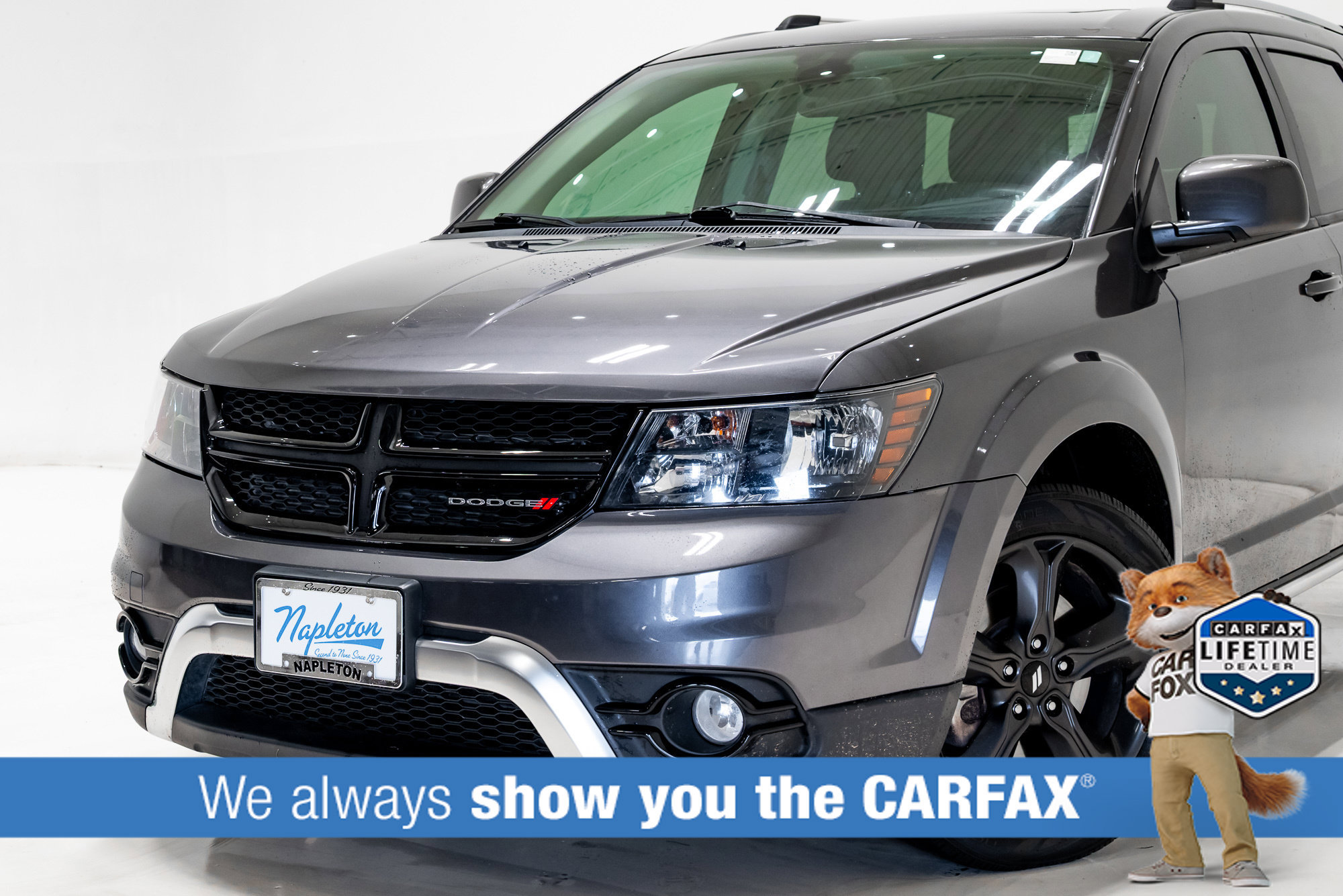 Used 2019 Dodge Journey Crossroad w/ Nav & Sun Group FWD image 2