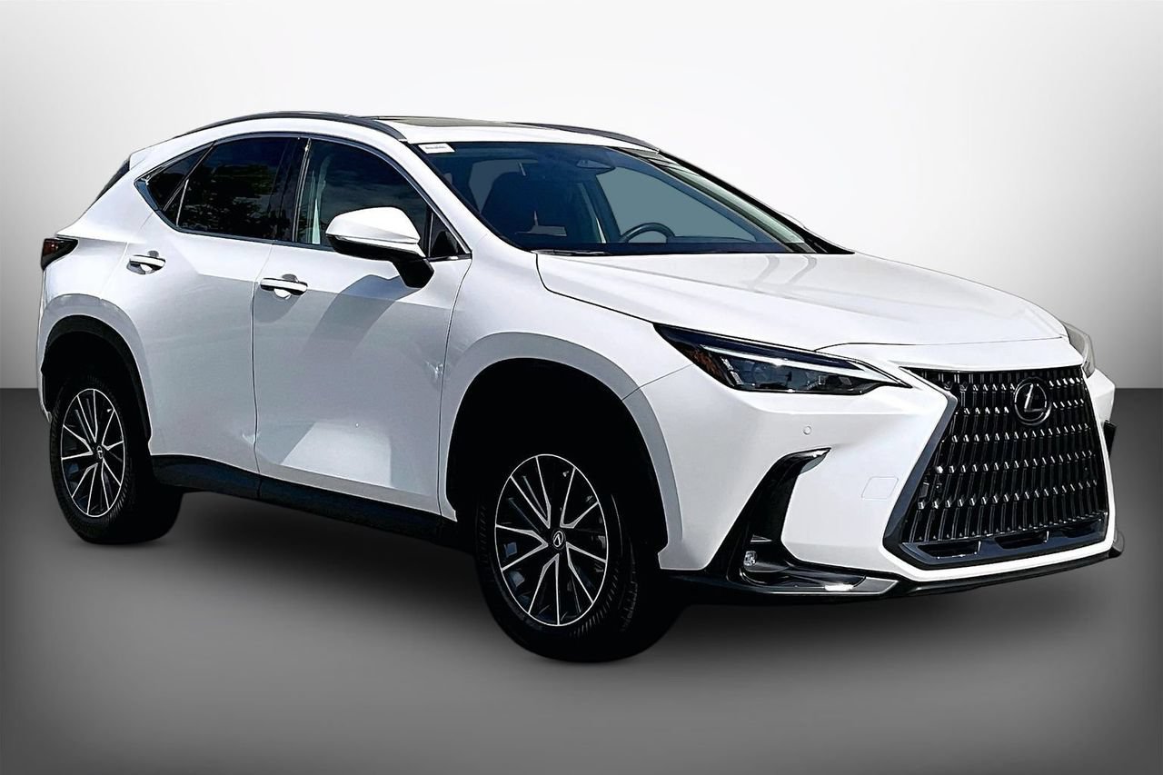 Used 2025 Lexus NX 250 FWD w/ Towing Package (2000 Lbs)