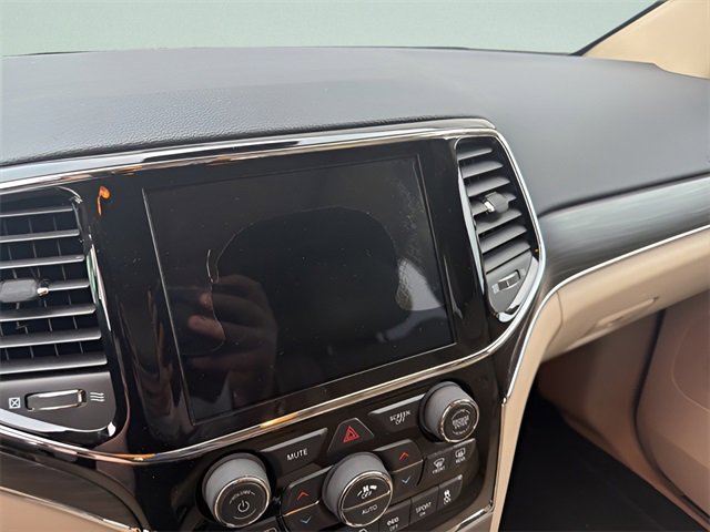 Used 2019 Jeep Grand Cherokee Limited image 9