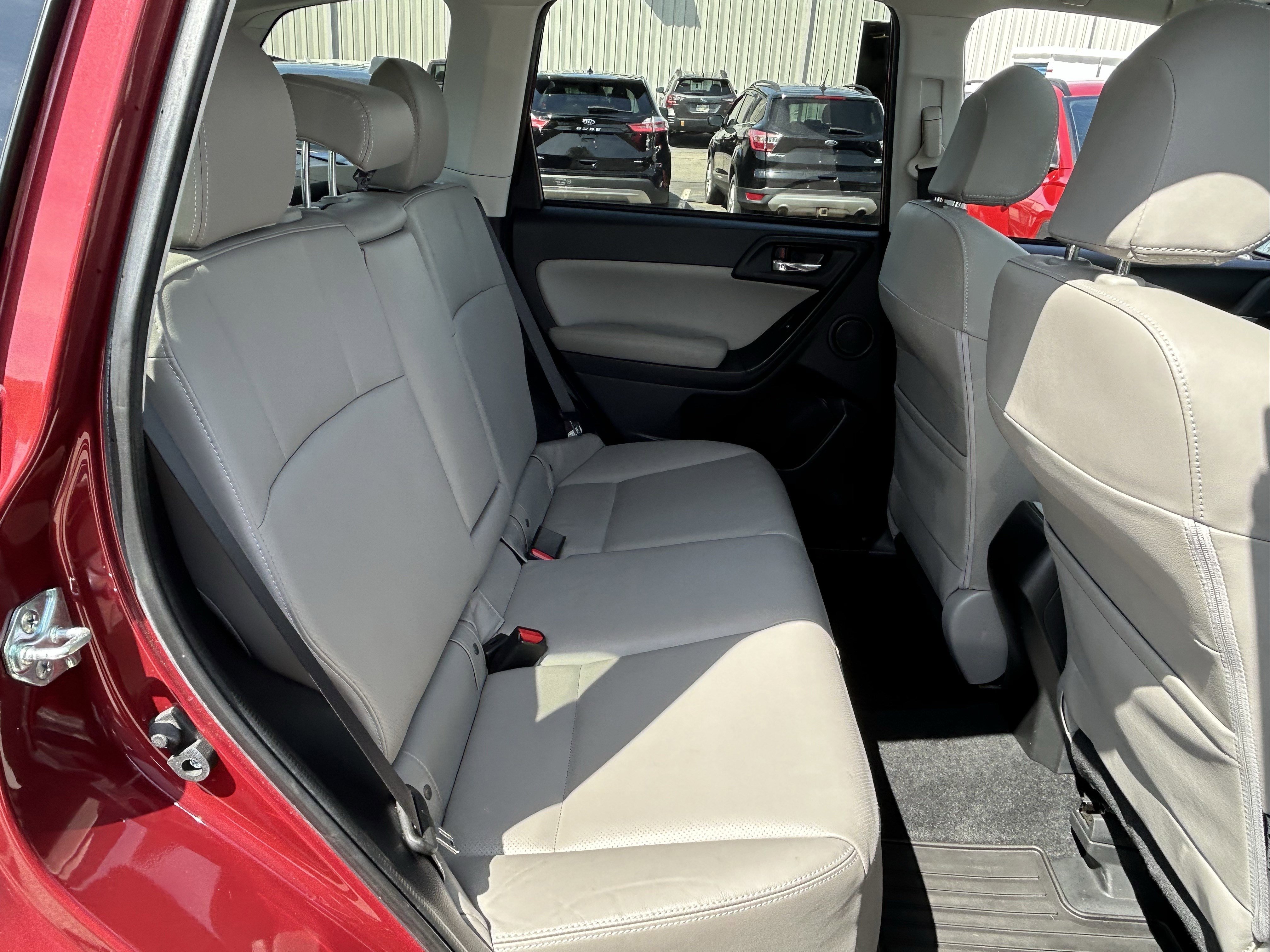 Used 2015 Subaru Forester 2.5i Touring w/ Eyesight & Navigation System AWD/4WD image 25