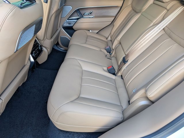 New 2026 Land Rover Range Rover Autobiography AWD/4WD image 15