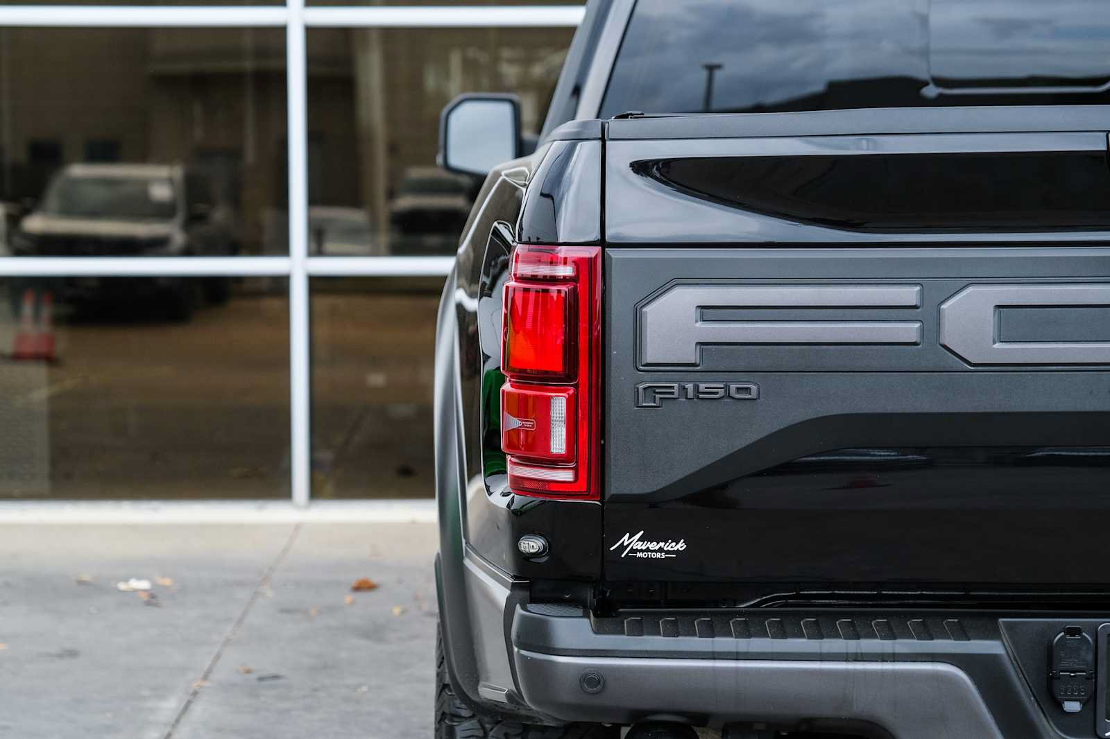 Used 2019 Ford F150 Raptor w/ Equipment Group 802A Luxury AWD/4WD image 12