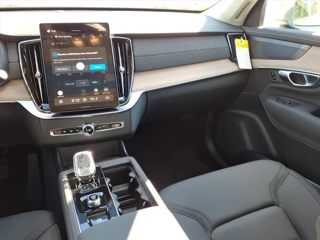 New 2026 Volvo XC90 B6 Plus w/ Protection Package Premier image 10