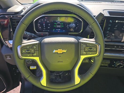Used 2026 Chevrolet Silverado 1500 LT RWD image 9